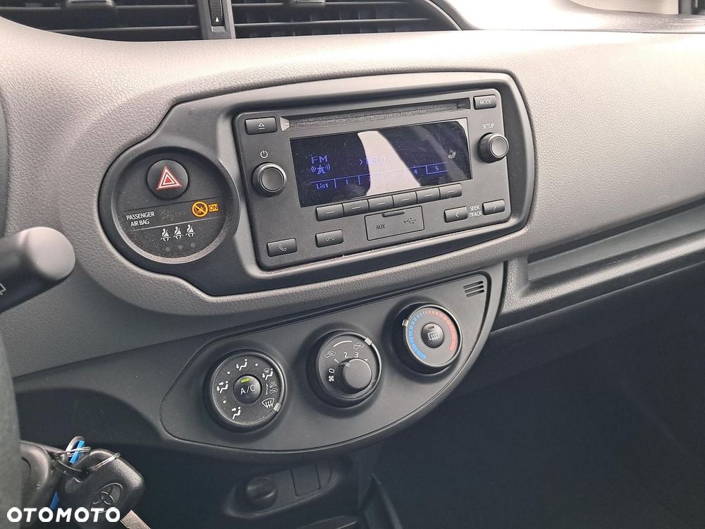 Toyota Yaris - 19