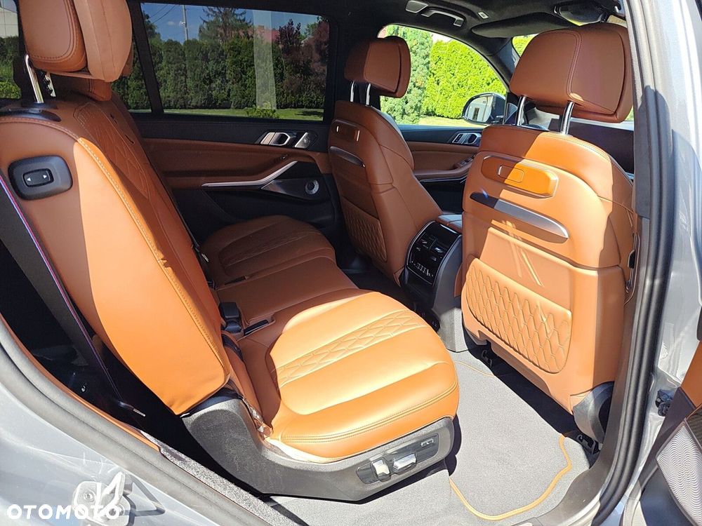 BMW X7 - 20