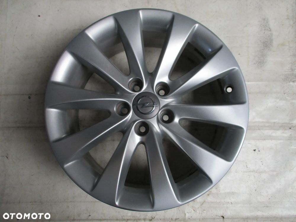 FELGA ALUMINIOWA 17 OPEL CORSA D CORSA E  ET35 - 8