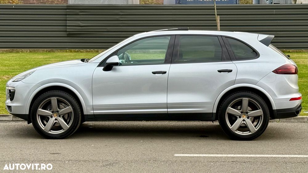 Porsche Cayenne Platinum Edition - 15