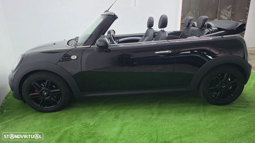 MINI Cabrio Cooper D - 16