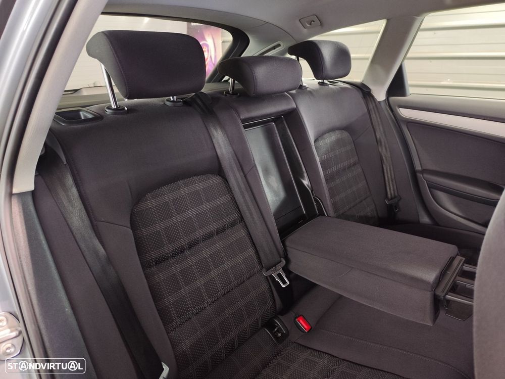 Audi A4 Avant 2.0 TDI multitronic Advance - 25