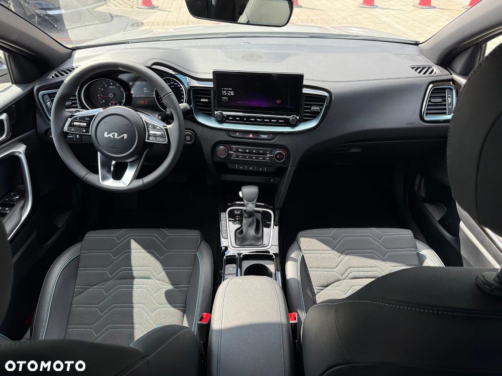 Kia XCeed 1.6 T-GDI Tribute DCT - 14