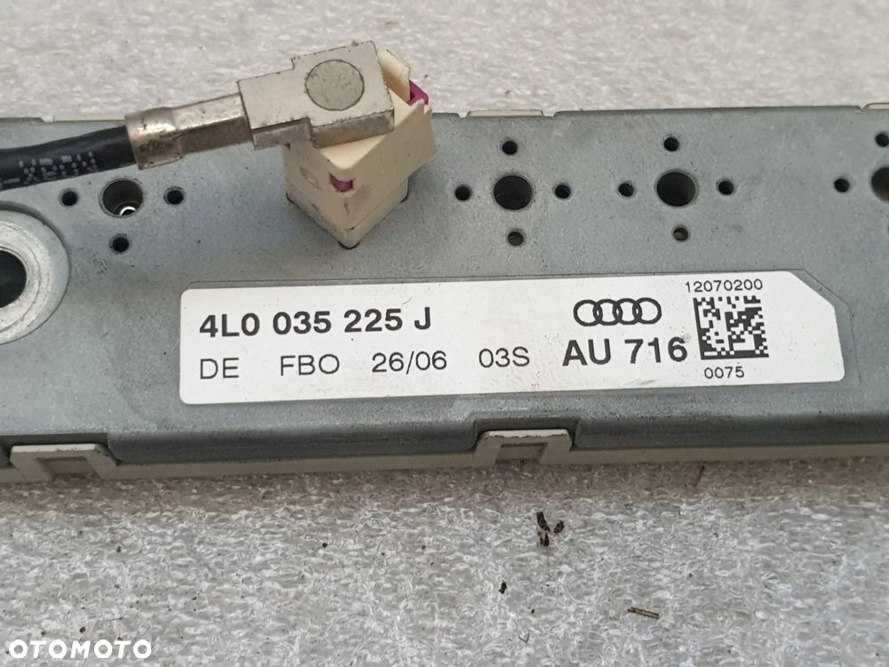 AUDI WZMACNIACZ ANTENOWY 4L0035225J - 4