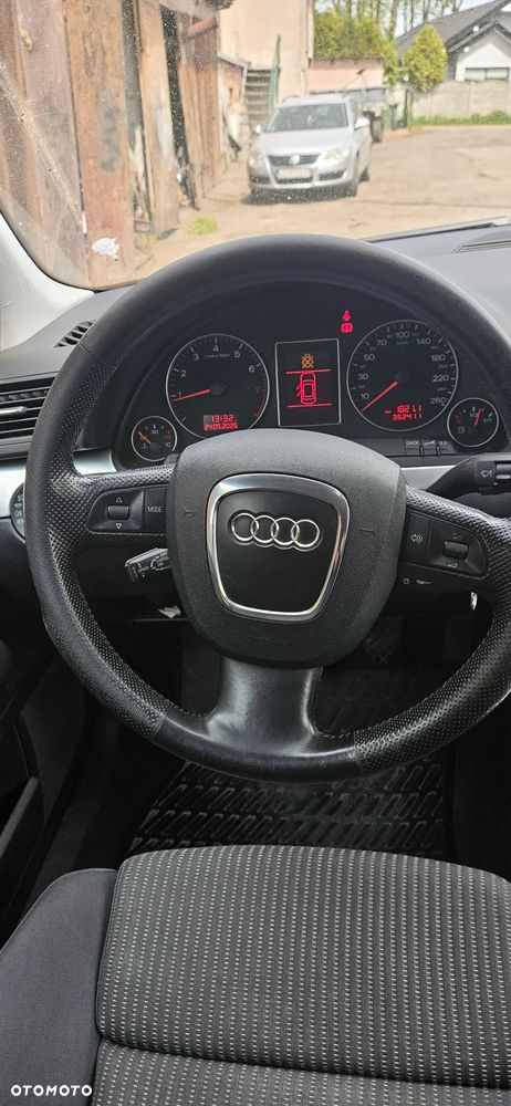 Audi A4 Avant 1.8T Quattro - 1