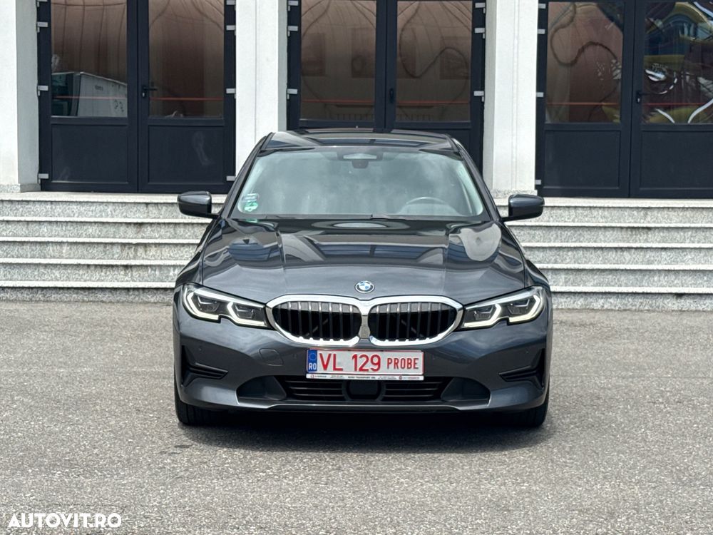 BMW Seria 3 320d xDrive Aut. Sport Line - 2