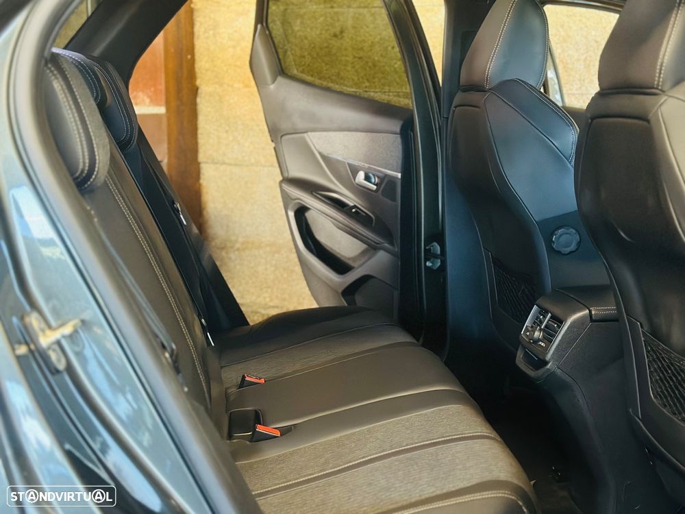 Peugeot 3008 1.6 BlueHDi GT Line Grip Control EAT6 - 12