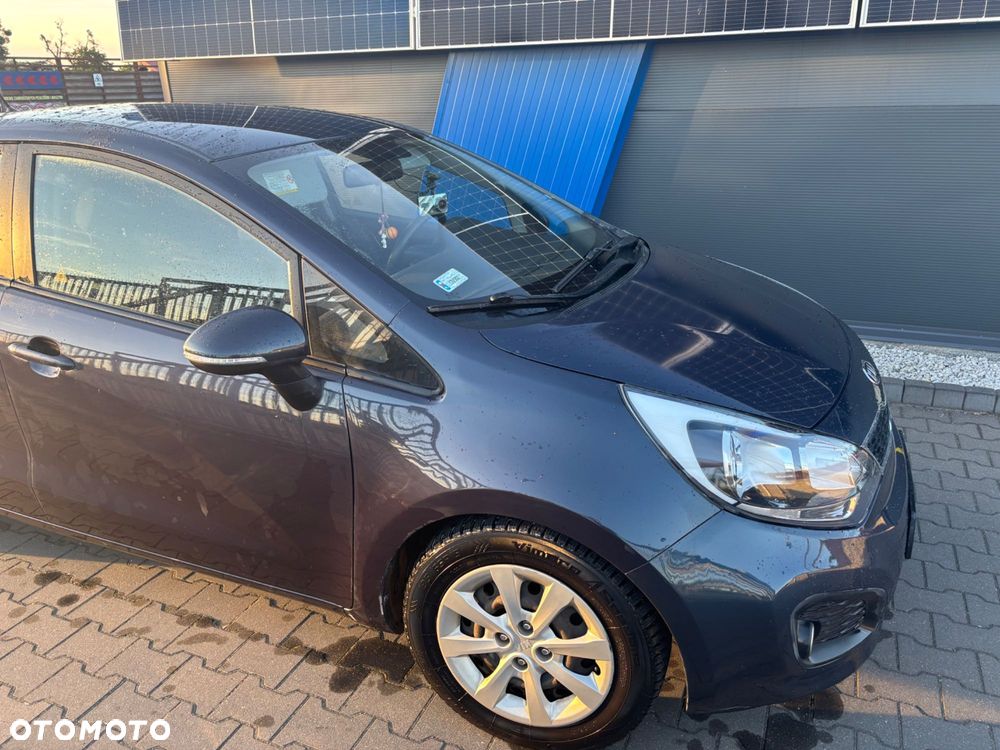 Kia Rio - 3
