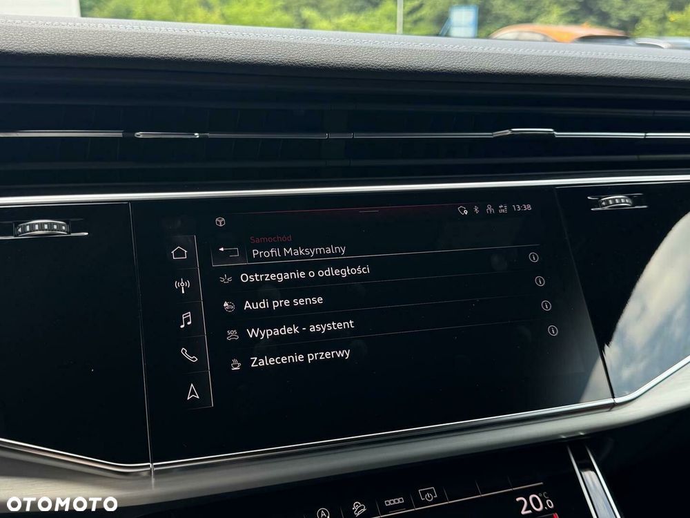 Audi Q8 - 30