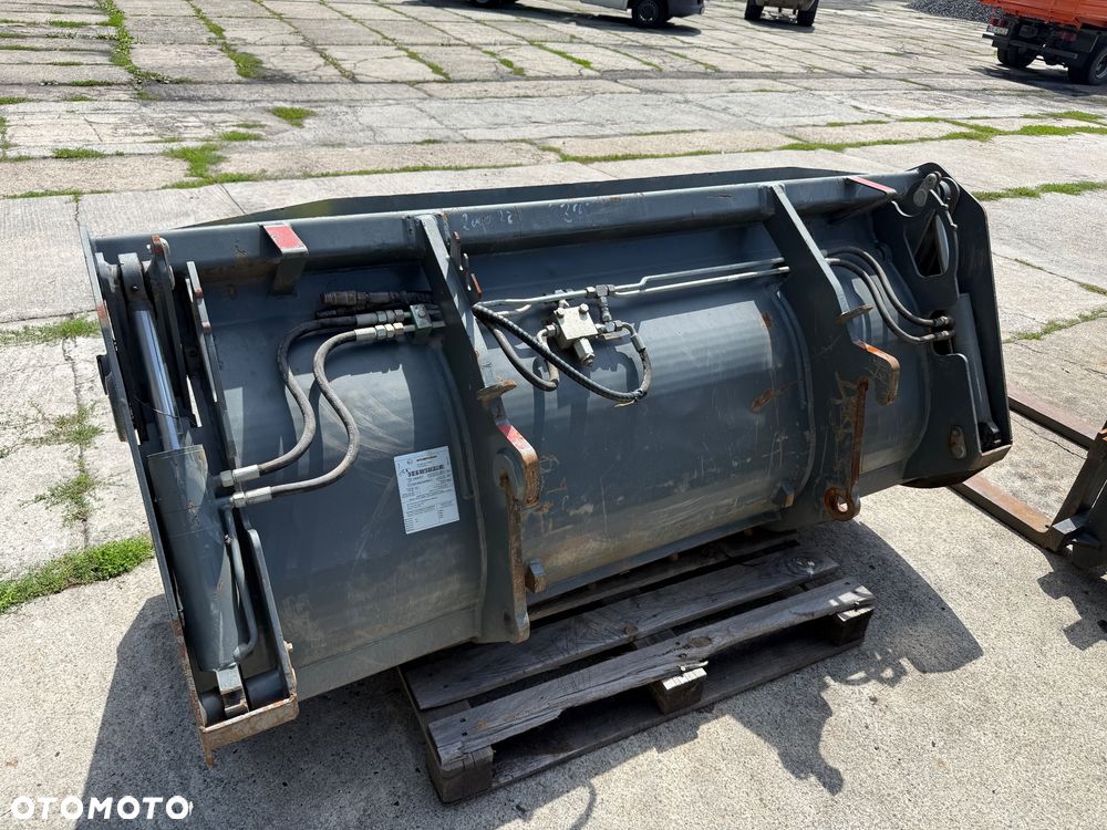 Wacker Neuson Ładowarka WL52 - 6