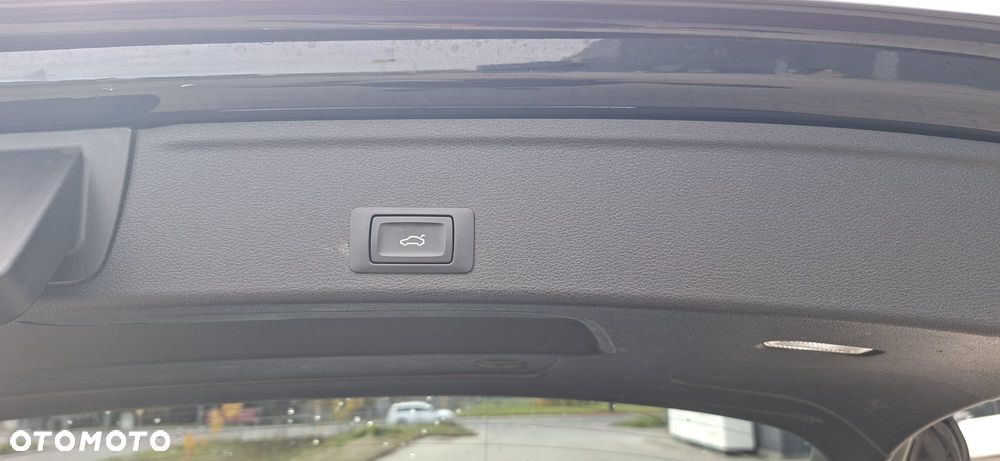 Audi A4 Avant 2.0 TDI design - 32