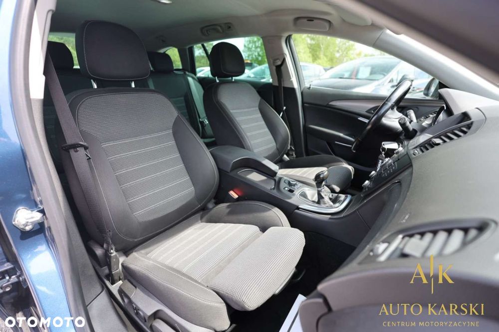 Opel Insignia - 38