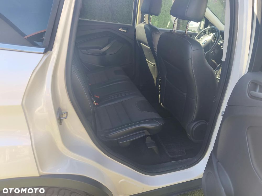 Ford Kuga - 9