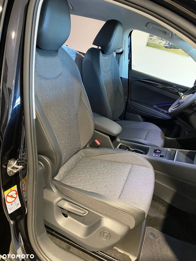 Volkswagen Tiguan - 8