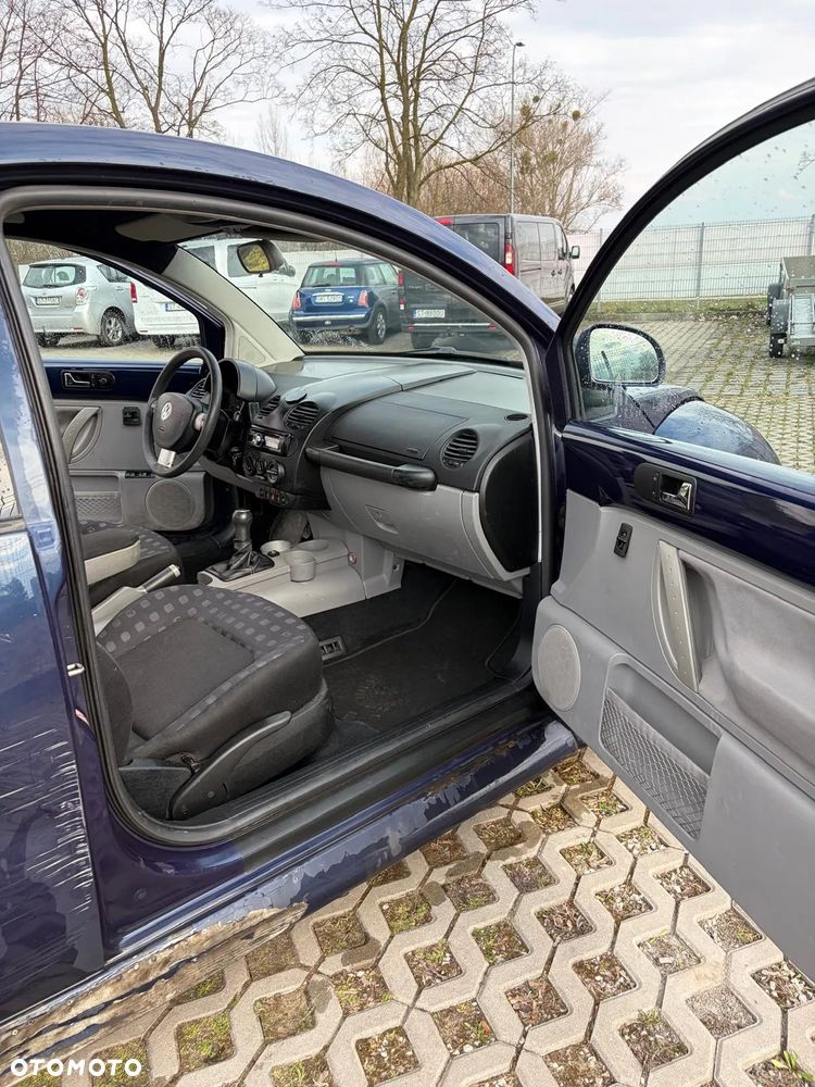 Volkswagen New Beetle 2.0 - 13