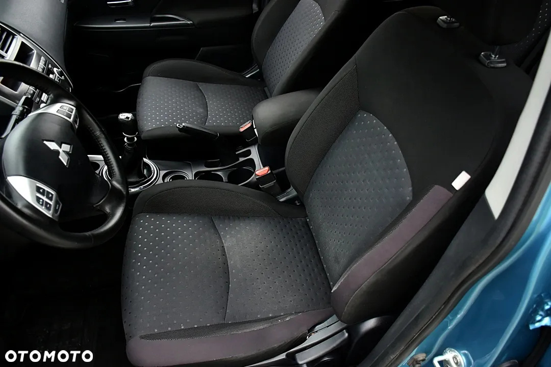 Mitsubishi ASX 1.8 DI-D 2WD Intense - 32