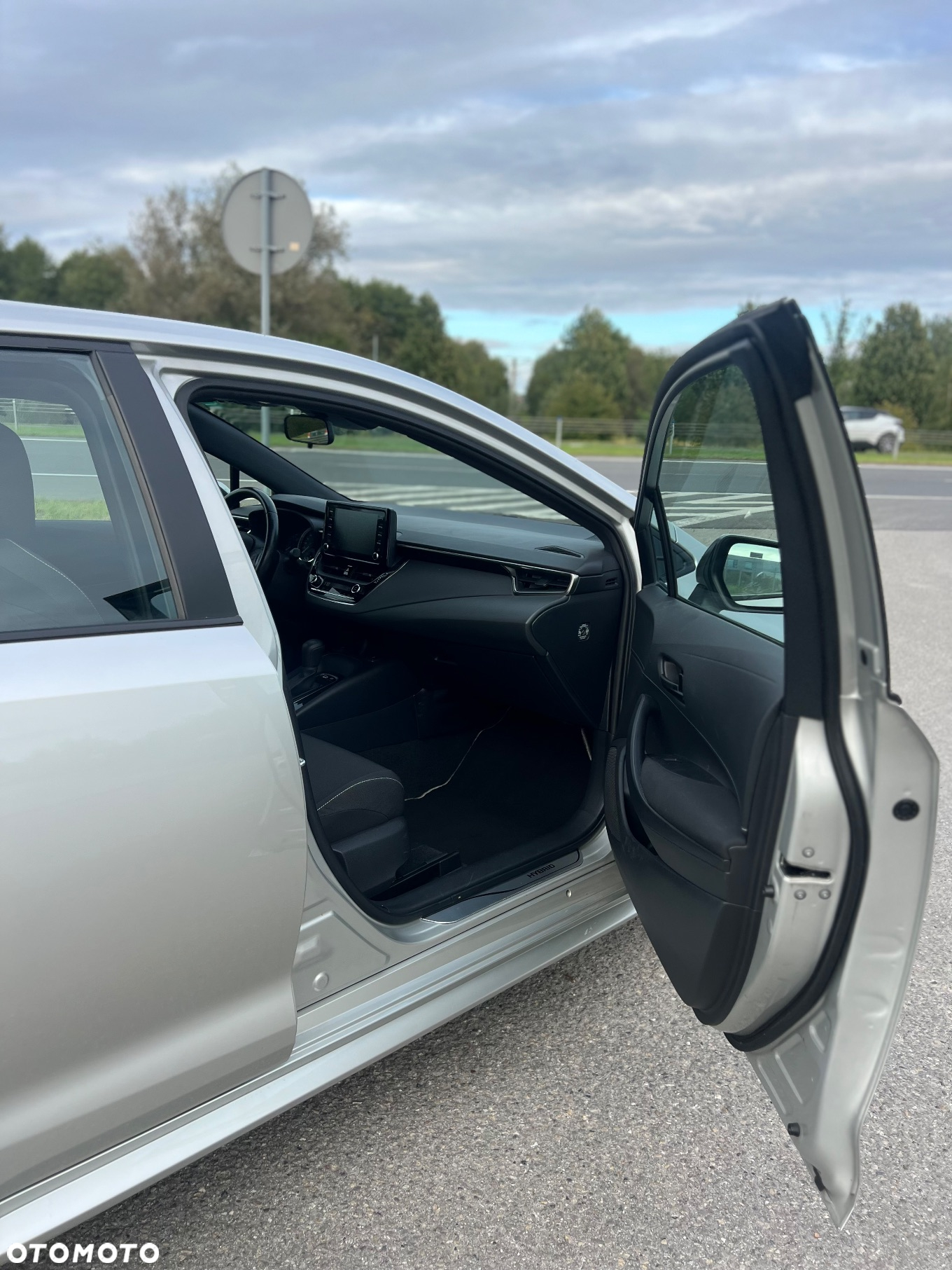 Toyota Corolla 1.8 Hybrid - 33