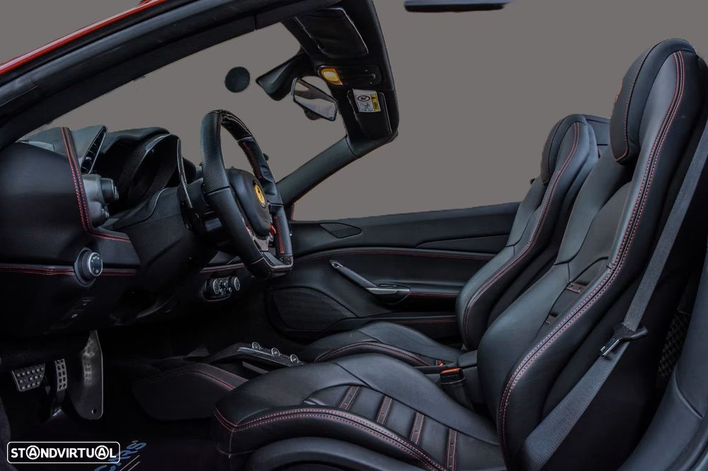 Ferrari 488 Spider - 16