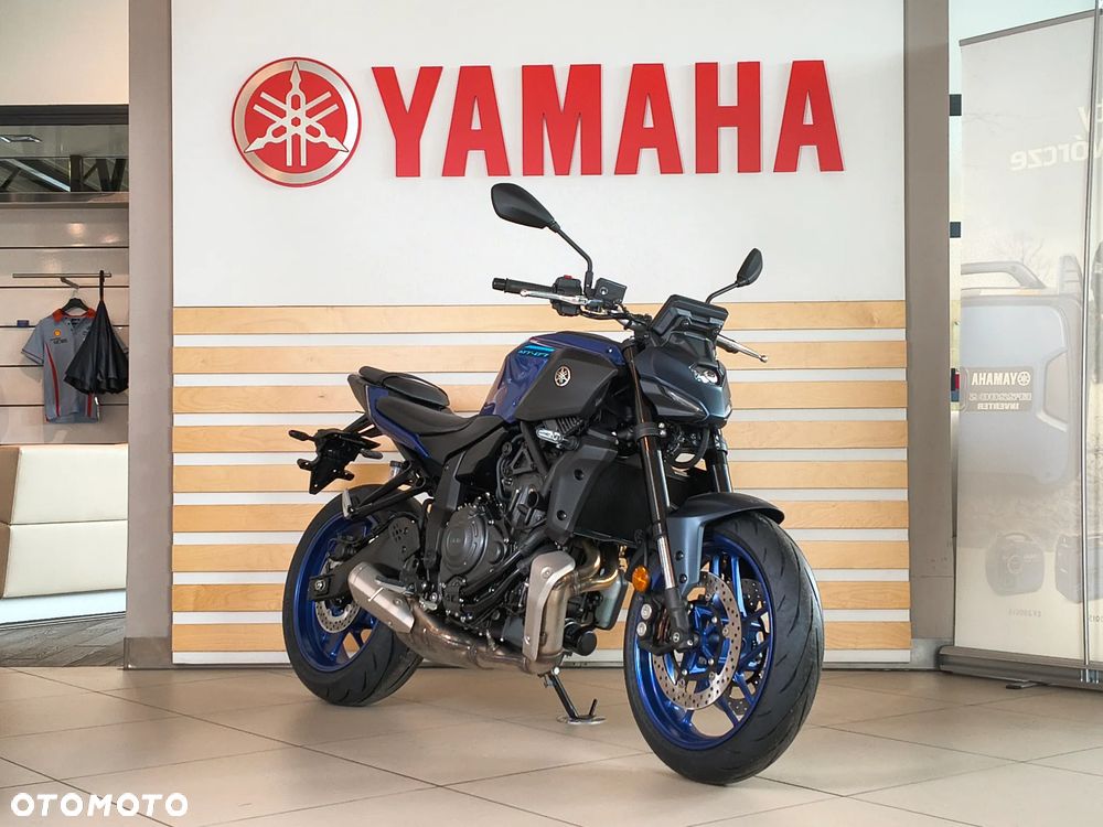 Yamaha MT - 27