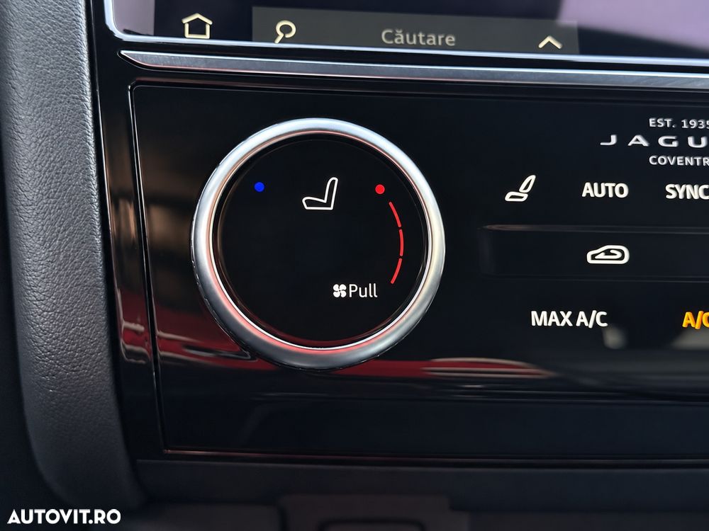 Jaguar E-Pace D200 AWD R-Dynamic SE - 11