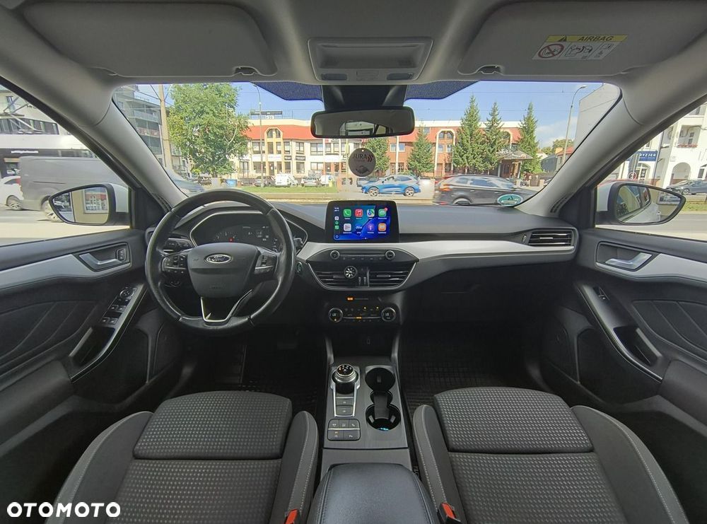 Ford Focus - 8