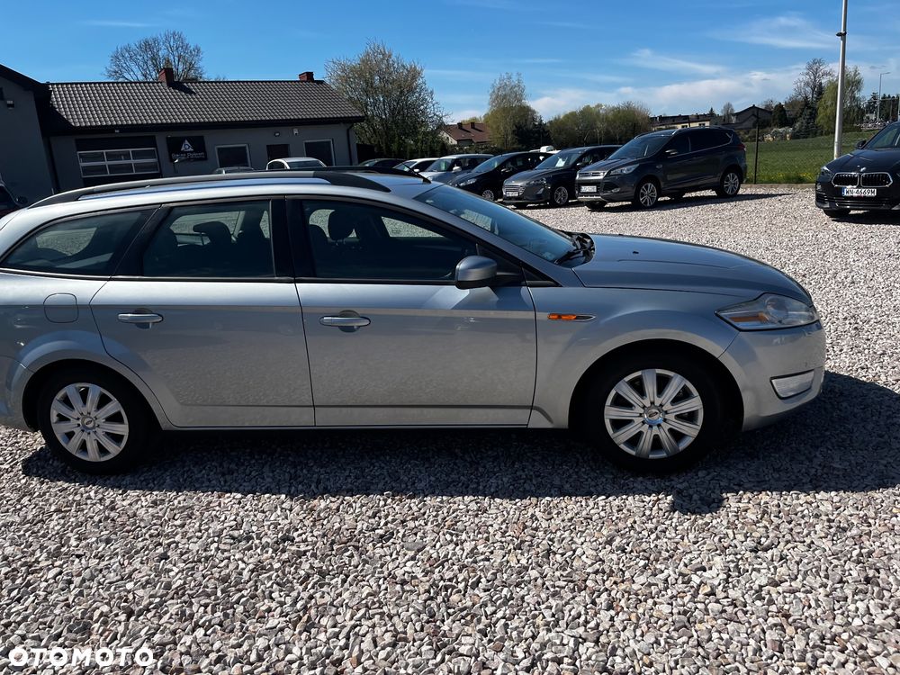 Ford Mondeo 2.0 TDCi Ambiente - 9