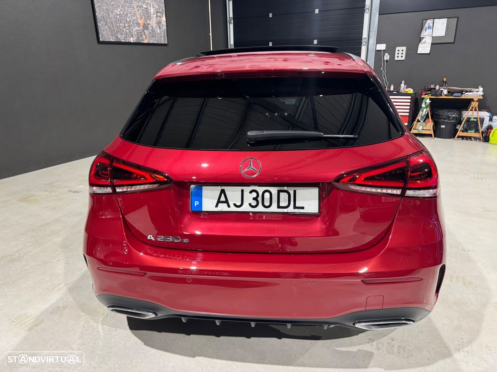 Mercedes-Benz A 250 e AMG Line - 9