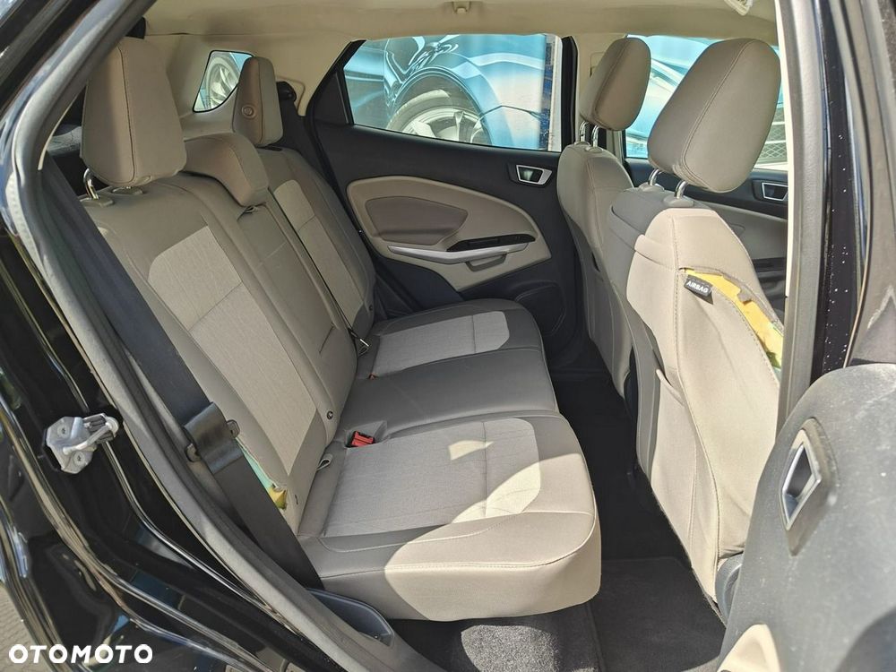 Ford EcoSport - 19