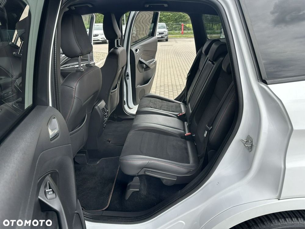 Ford Kuga 1.5 EcoBoost 2x4 ST-Line - 12