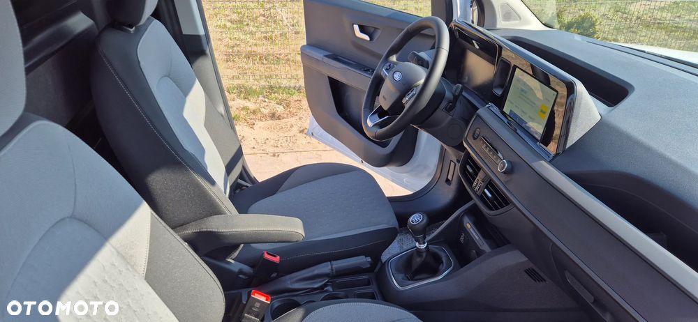 Ford COURIER - 14