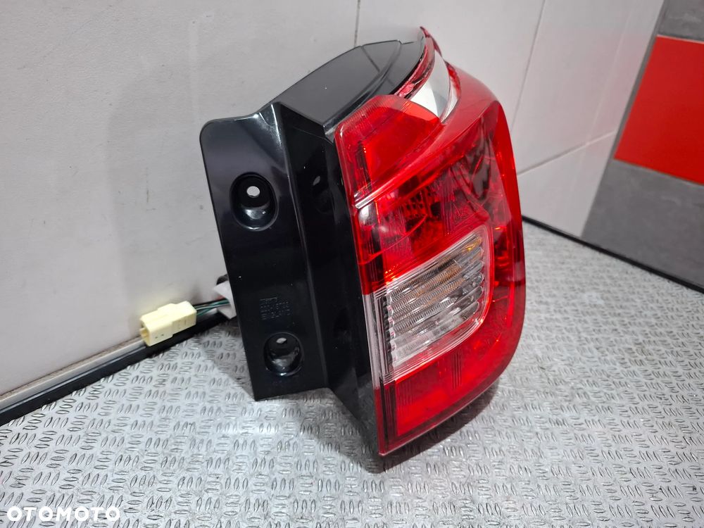 Lampa prawy tył Led Suzuki SX4 S-cross 2017 lift uszkodzona - 3