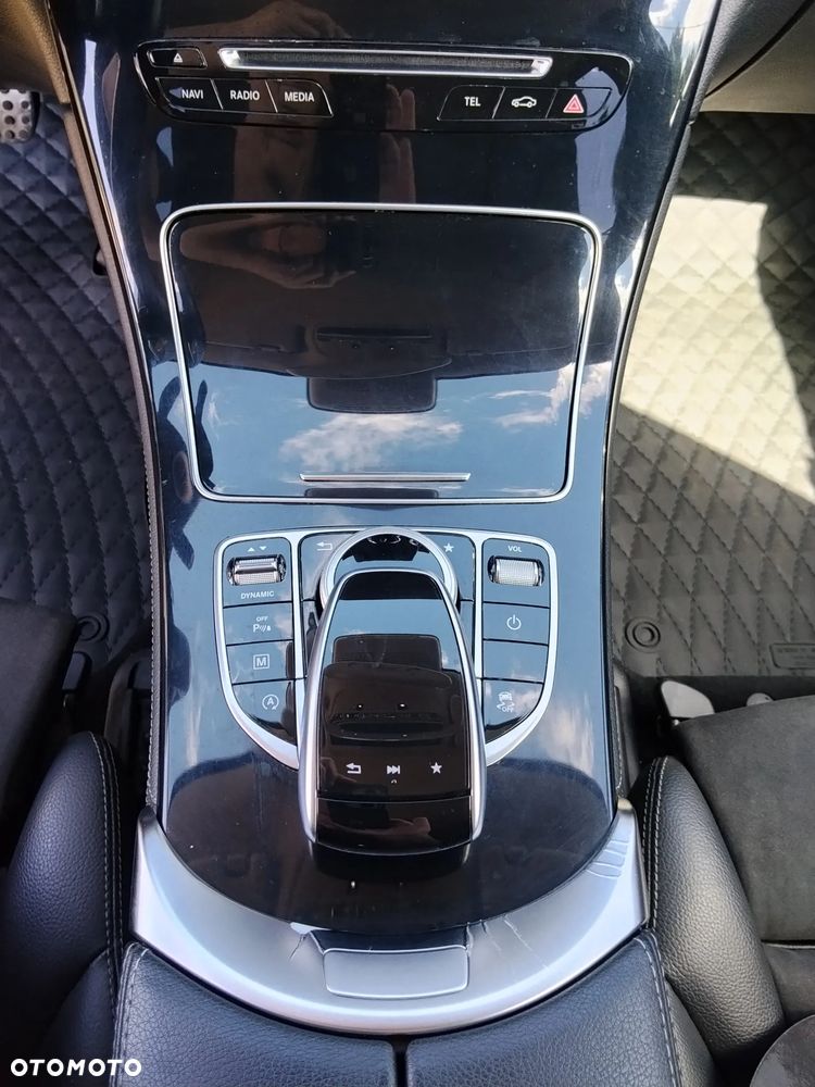 Mercedes-Benz GLC - 9