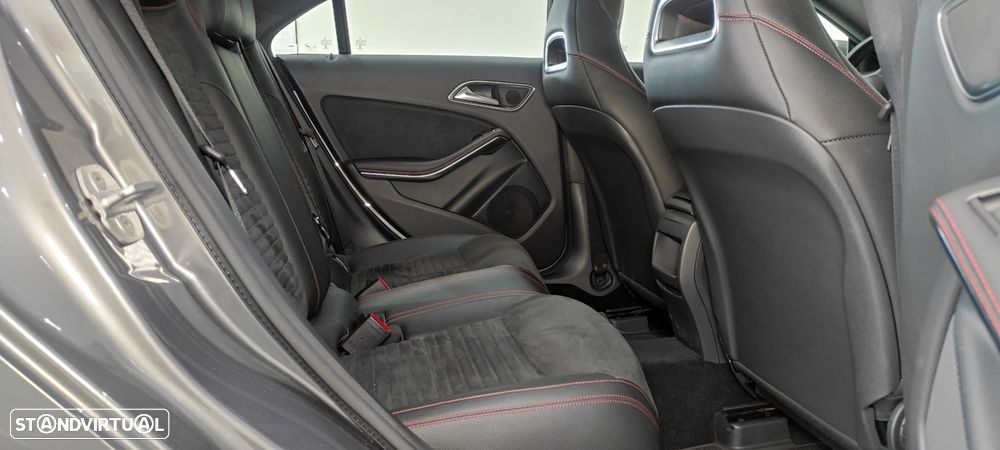 Mercedes-Benz CLA 180 CDI AMG Line - 20