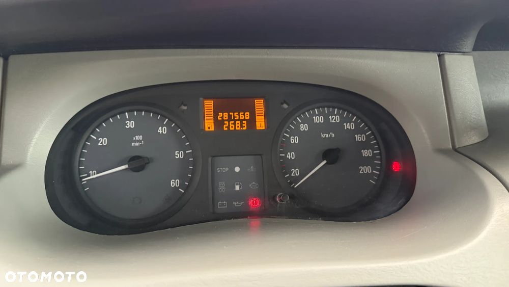 Opel Vivaro/Trafic/Primastar - 16