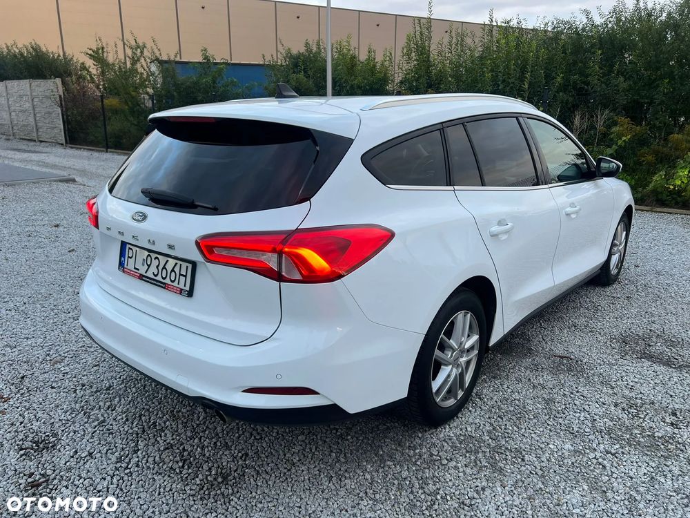 Ford Focus Turnier 2.0 EcoBlue Start-Stopp-System TITANIUM - 9