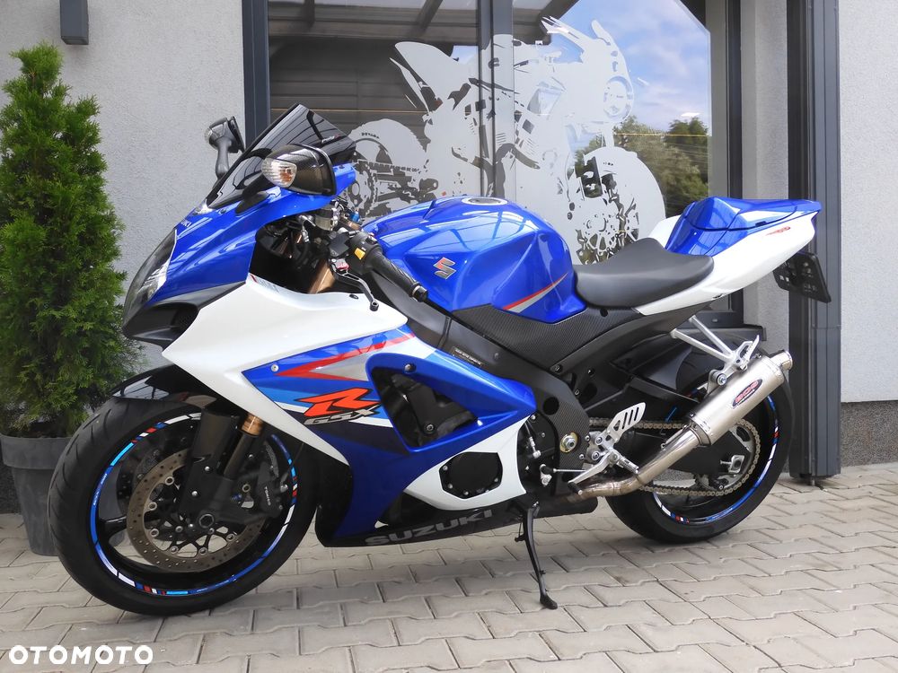 Suzuki GSX-R - 38