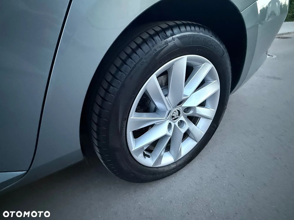Skoda Superb 2.0 TDI SCR 4x4 Style DSG - 10