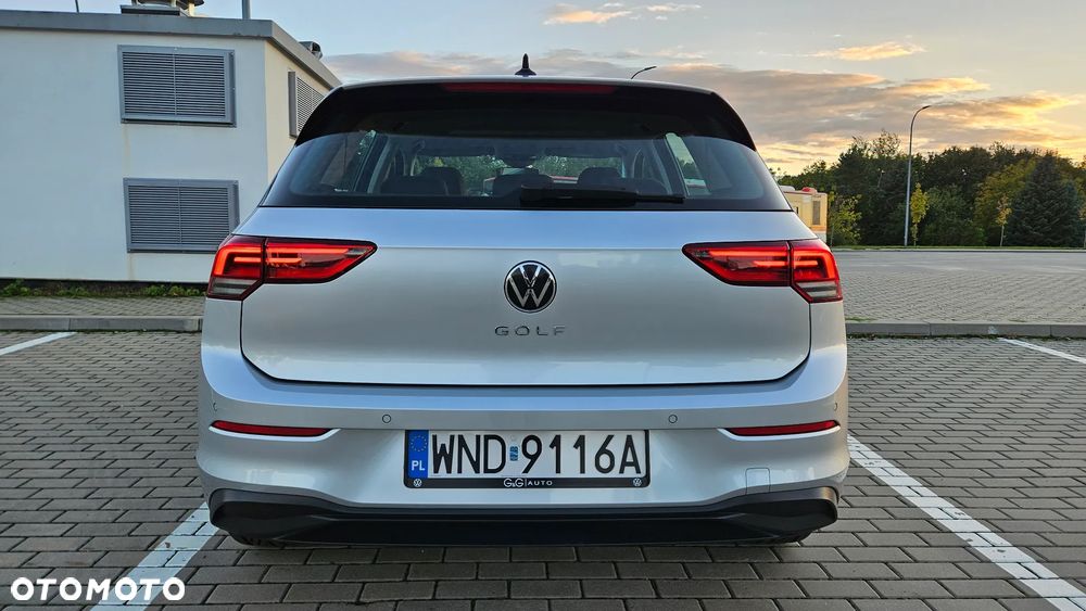 Volkswagen Golf 2.0 TDI Life - 12