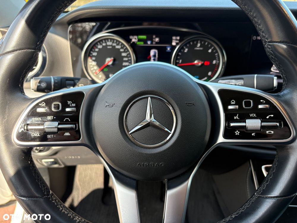 Mercedes-Benz Klasa E 300 de 9G-TRONIC Exclusive - 29