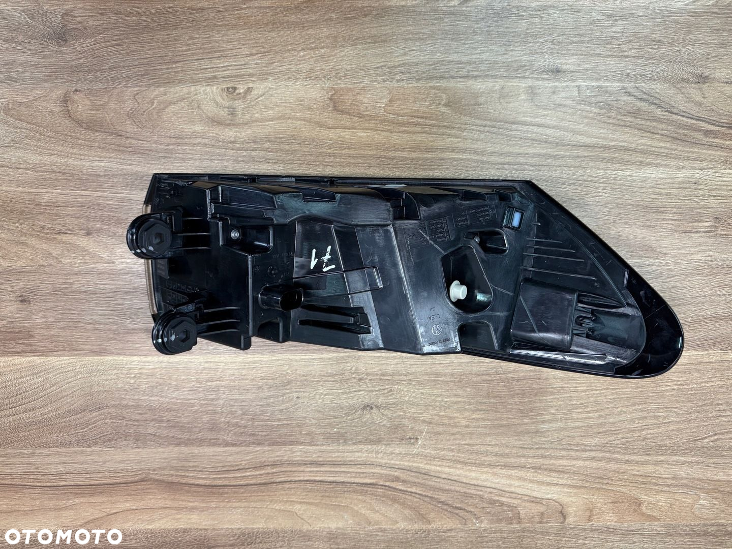 LAMPA TYLNA PRAWA VW ID4 ID.4 11A945096A - 10