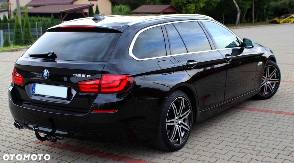 BMW Seria 5 525d - 2