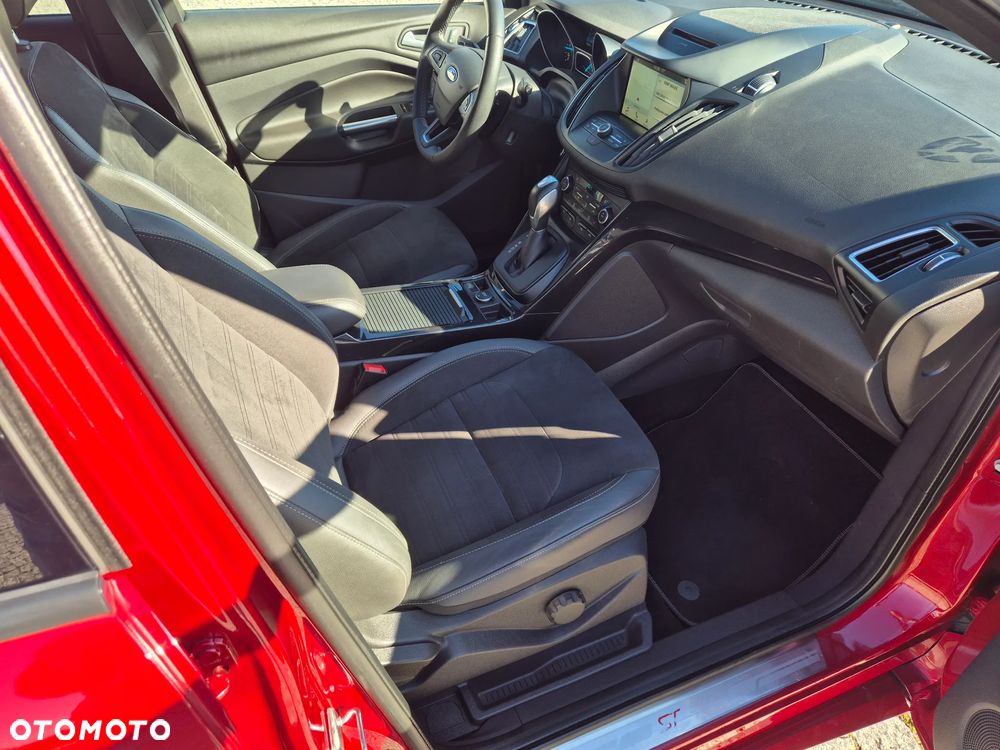 Ford Kuga 2.0 TDCi 4x4 ST-Line - 31