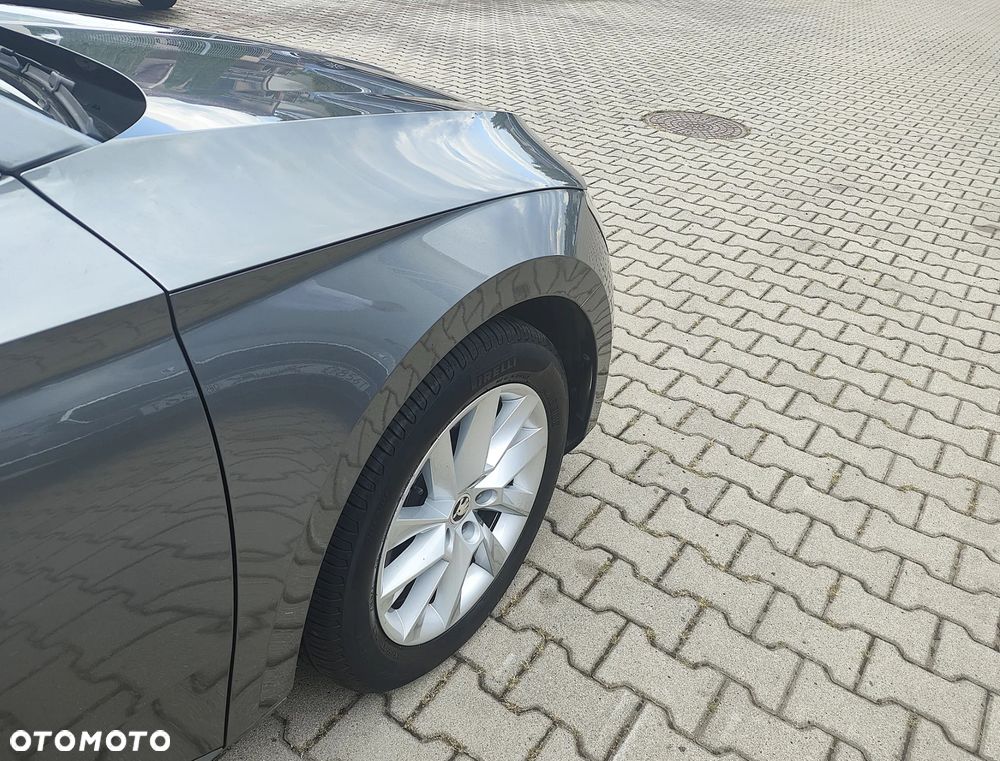 Skoda Superb 2.0 TDI SCR Style DSG - 11