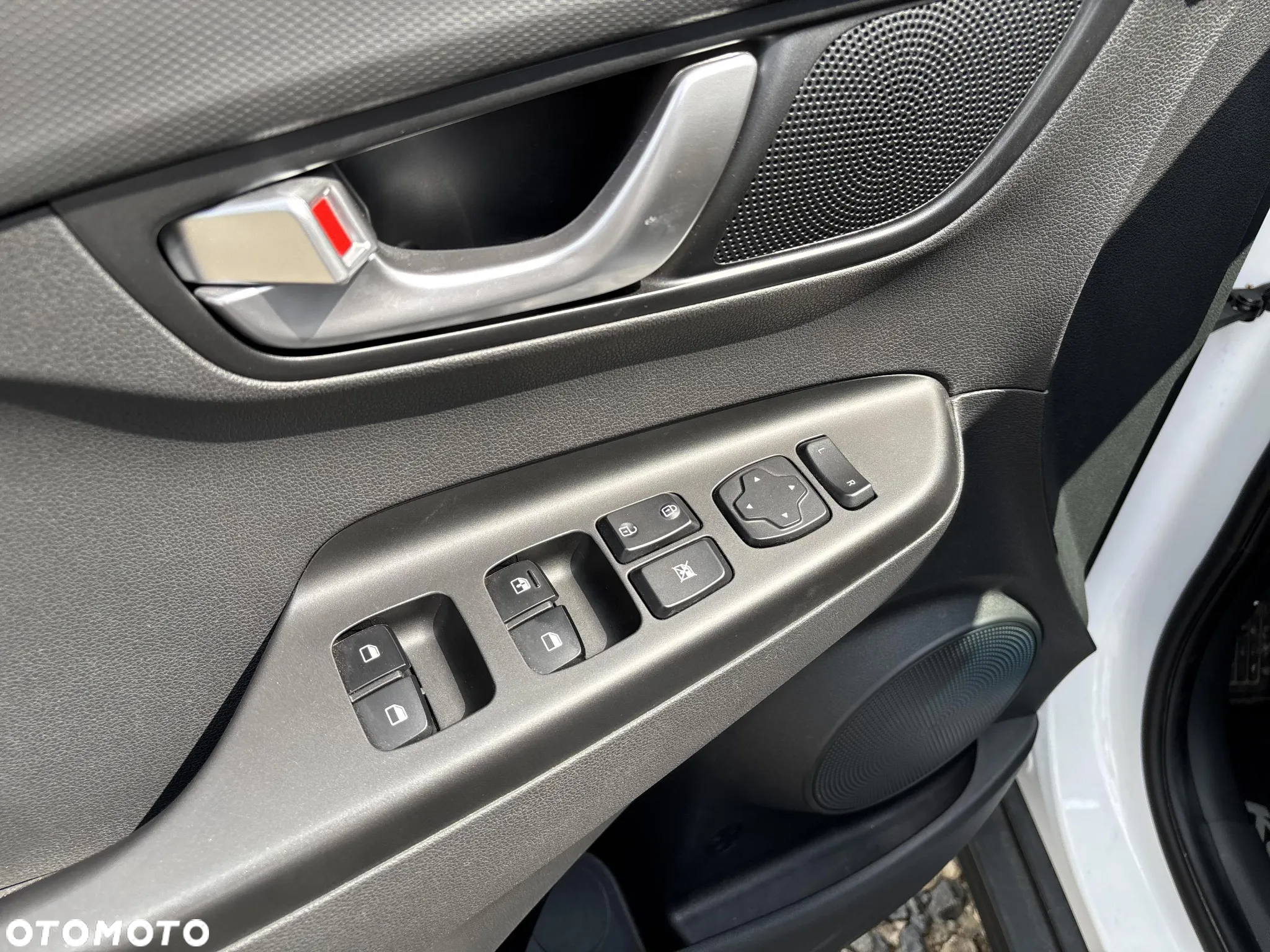 Hyundai Kona Electric 64kWh Modern - 13