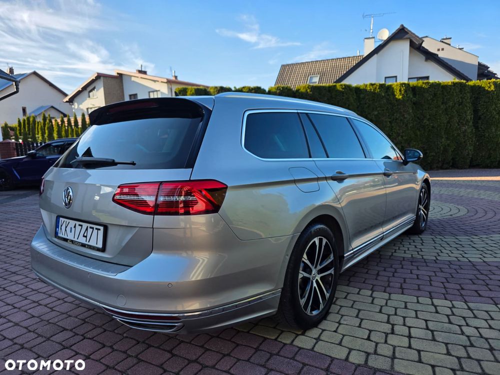 Volkswagen Passat 2.0 TDI Bi-Turbo BMT 4Mot Highline DSG - 32