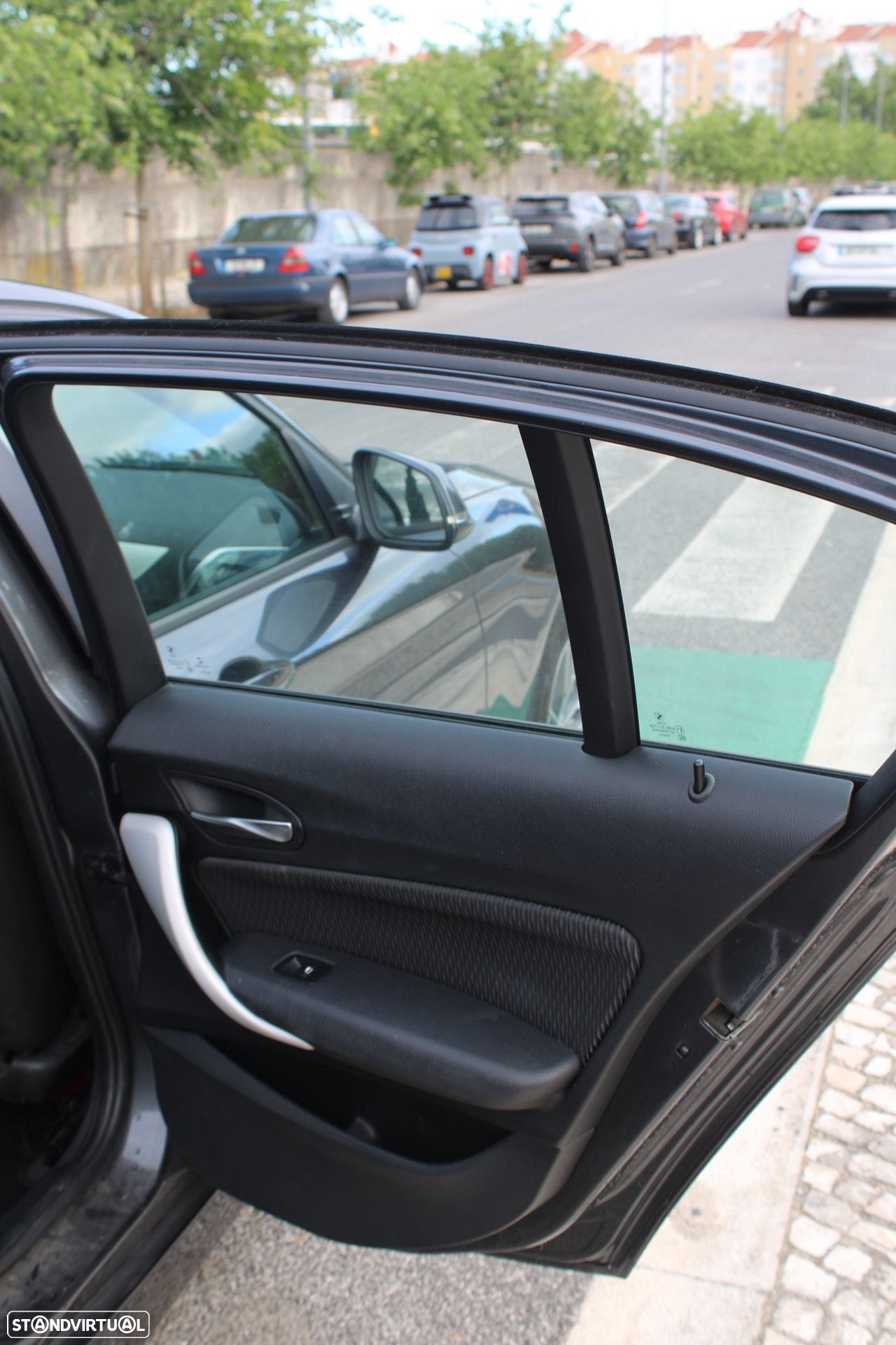 BMW 116 d EfficientDynamics - 13