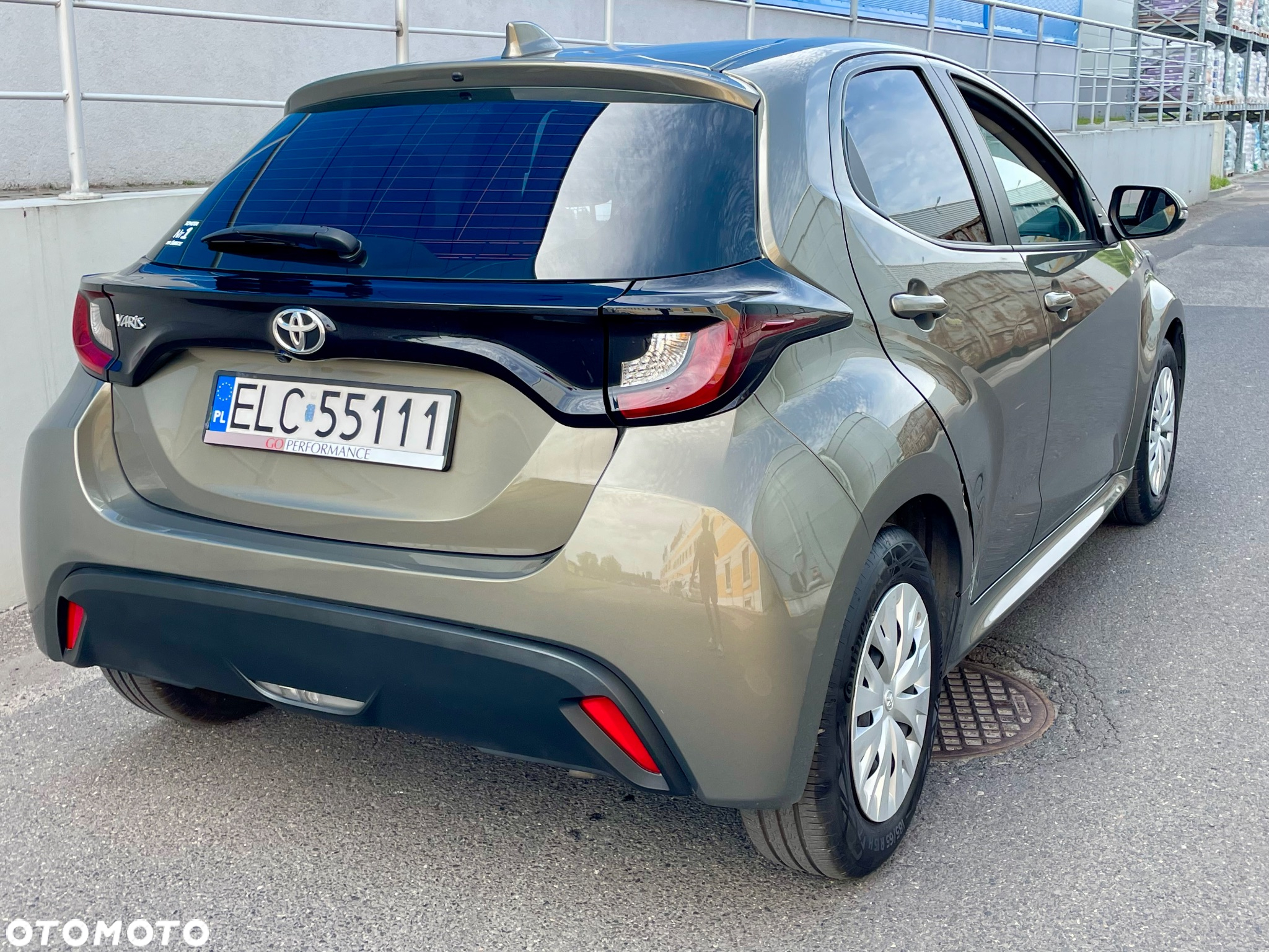 Toyota Yaris 1.5 Comfort - 16