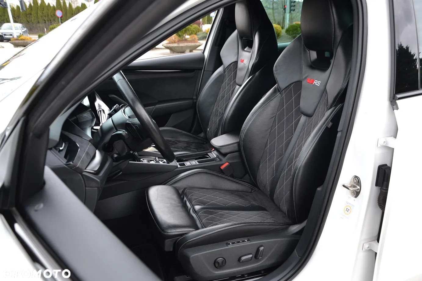 Skoda Octavia Combi 1.4 TSI iV DSG RS Plus - 14