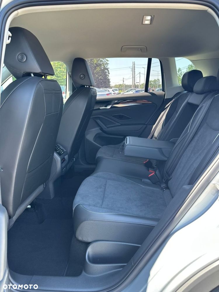 Volkswagen Tiguan 2.0 TDI 4Mot Elegance DSG - 15