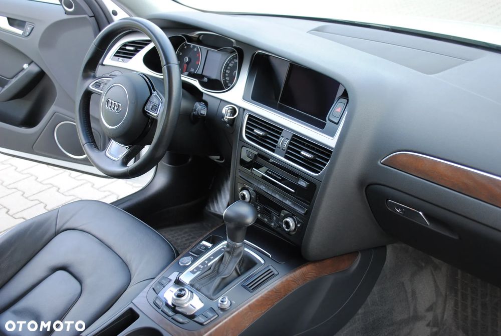 Audi A4 Allroad - 28